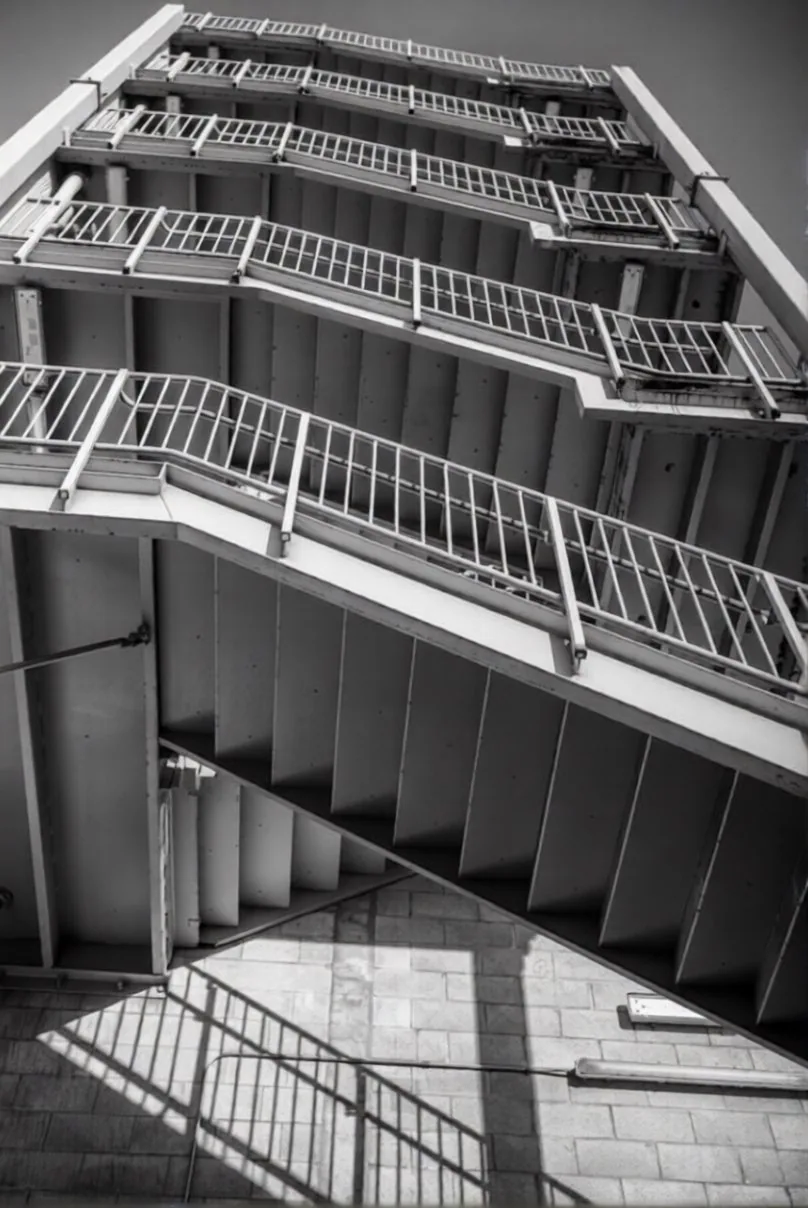 Multi-Level Access Staircase